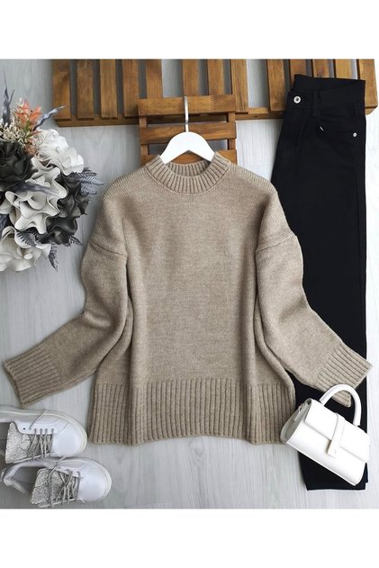 Women's Soft Crew Neck Oversized Knitwear Sweater (Fits S/M/L)