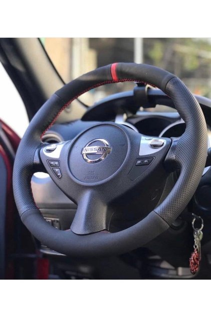 Nissan Juke Kırmızı Yüzüklü Nubuk Noktalı Deri Direksiyon Kılıfı