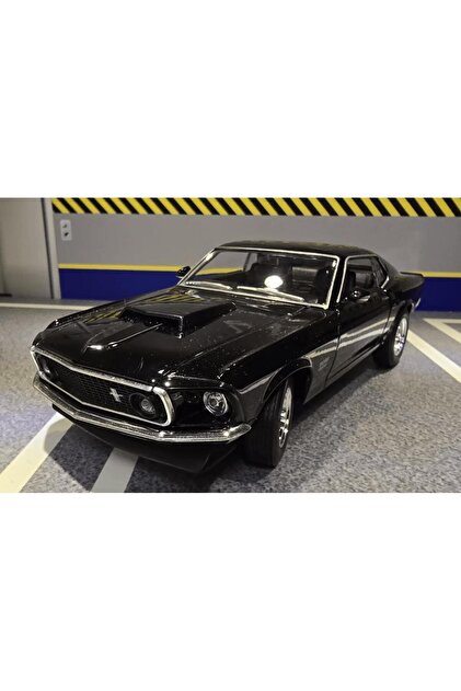 Koleksiyon 1 / 24 Ölçek 1969 Ford Mustang Boss 429 Siyah Arazi Aracı Model Metal Araba