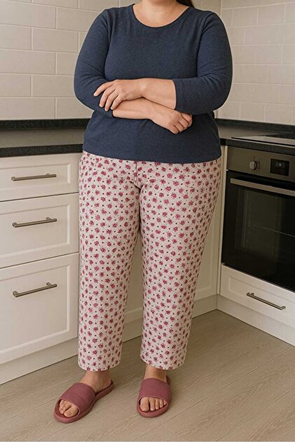 Women's Patterned Pajama Bottoms with Elastic Waist, Comfortable Cut, Cotton