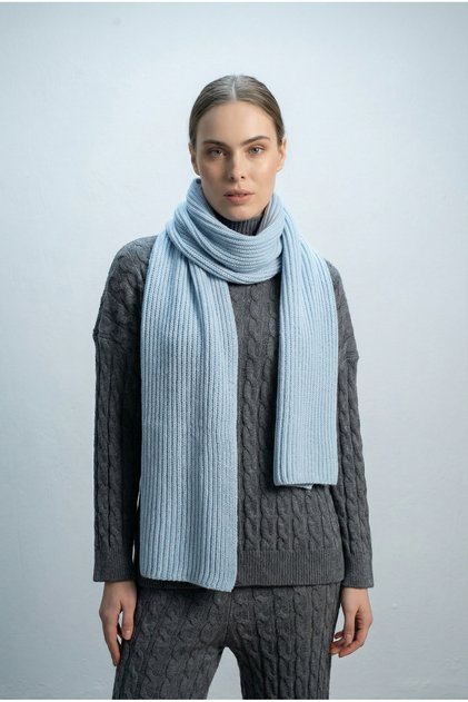 Women's Knitted Scarf - Baby Blue
