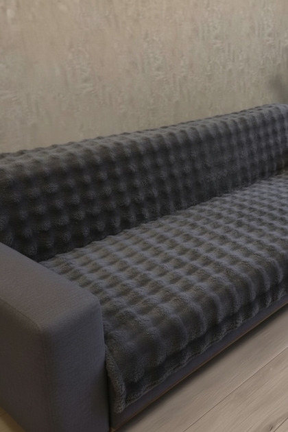 Non-Slip Plush Sofa Cover Three-Seater Soft-Textured Armchair Cover 170x210