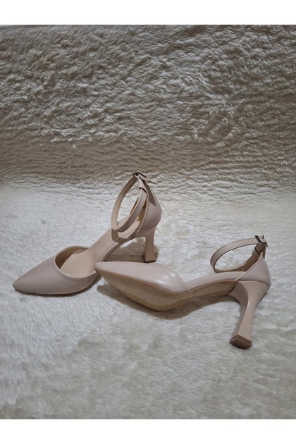 Stiletto Skin Color