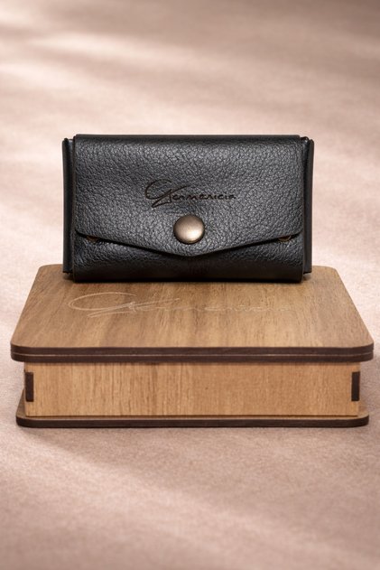 Handcrafted Genuine Leather Card Holder Wallet – Minimal Design, Snap Closure