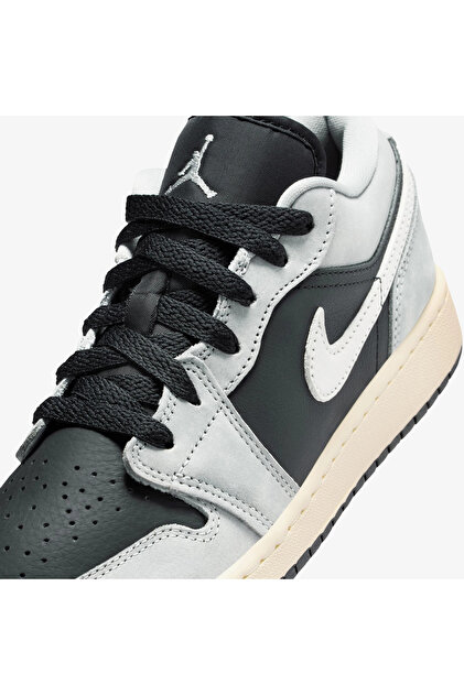 Nike Jordan 1 Low SE Light Smoke Grey Sail Black (Dar Kalıp 1