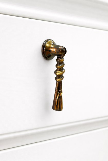 5-Piece Pendulum Furniture Knob Antique Yellow – Swing Drawer Cabinet Nightstand Handle – Pack of 5