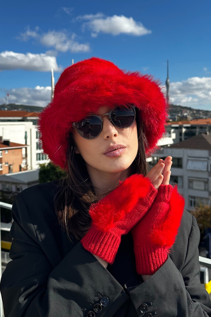 Women's Red Faux Fur Bucket Hat and Gloves Set | Winter Trend Design