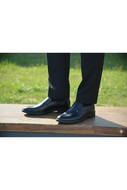 Men's Winter Shoes Genuine Leather Rubber Sole Laceless Water Resistant