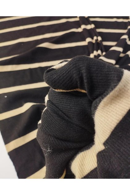 Ten En Knitted Fabric in Brown and Beige Colors (Width 90 cm X Length 150 cm)