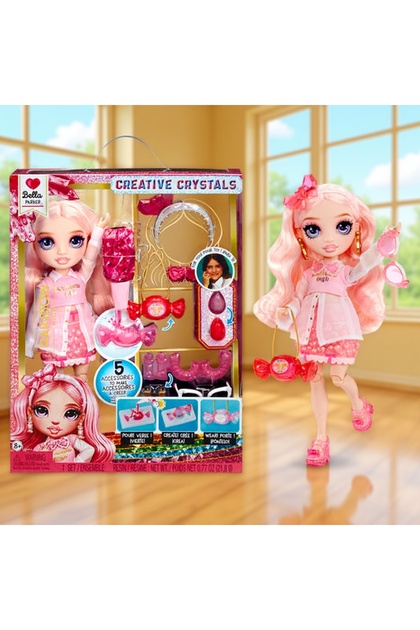 Păpușa Bella din gama Crystal Fashion - Stilată cu accesorii strălucitoare