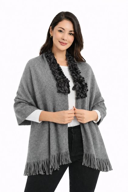 Women's Shoulder Shawl with Fur Collar Detail | Winter, Tasseled, Stylish Design