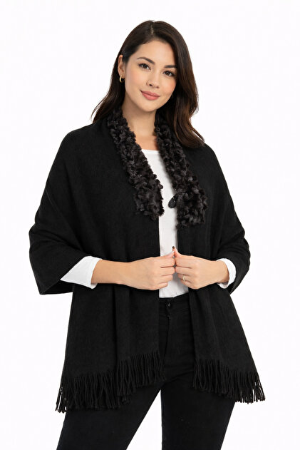 Women's Shoulder Shawl with Fur Collar Detail | Winter, Tasseled, Stylish Design