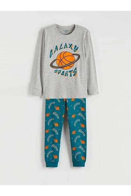 طقم بيجامة للأولاد مطبوع باللون الرمادي (S6)