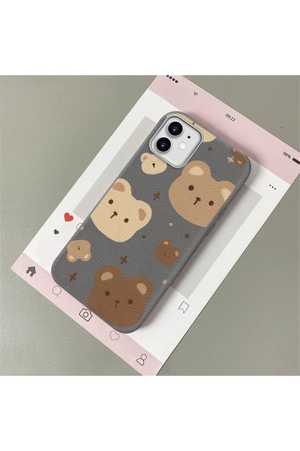 Stylish Phone Case with Cute Teddy Bear Pattern and Leather Texture, Compatible with iPhone 12/12 Pro.