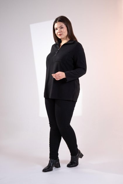 Plus Size Women's Zippered Knitwear Blouse Black