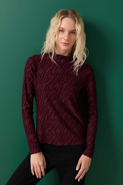 Kendinden Zebra Desen Yarım Balıkçı Yaka Bluz / BORDO