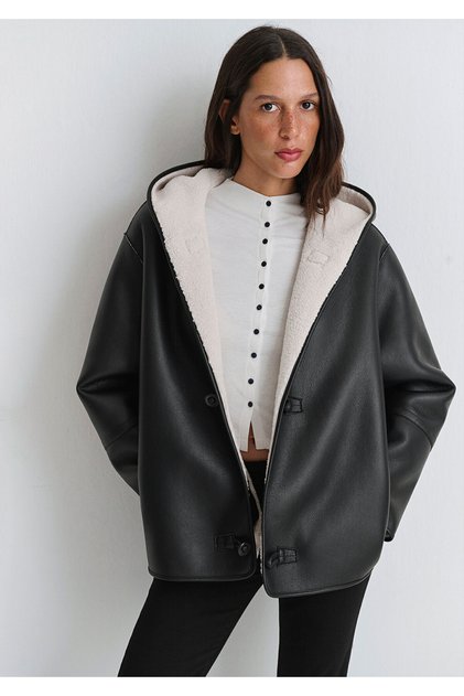 Black Faux Leather Jacket Oversize / Wide Cut 1110612-900