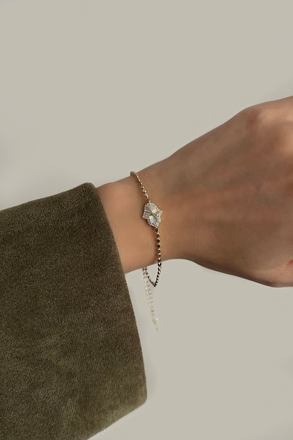 Ezme Chain Figure Bracelet