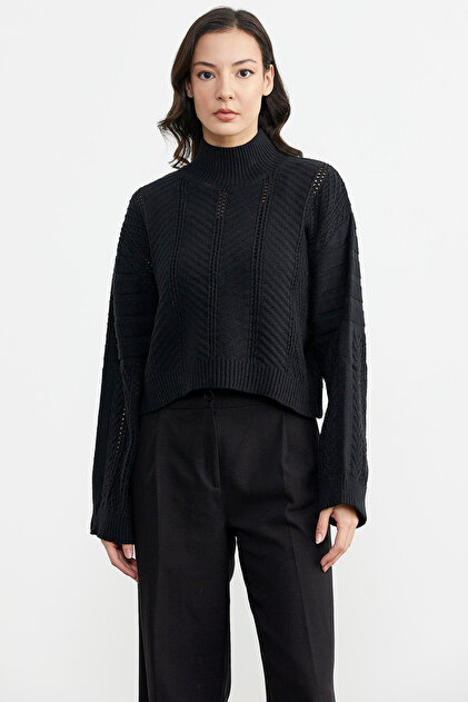 Stand Collar Short Knitwear Sweater - Black