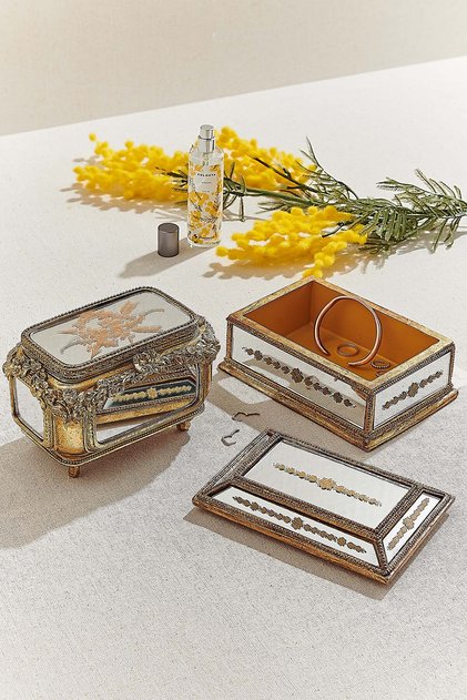 Camellia Box