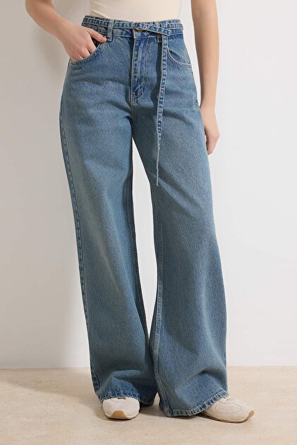 バッグ JESSA MAE ALFECHE   JEANS GUESS® Jessa Omuz Çantası Kadın