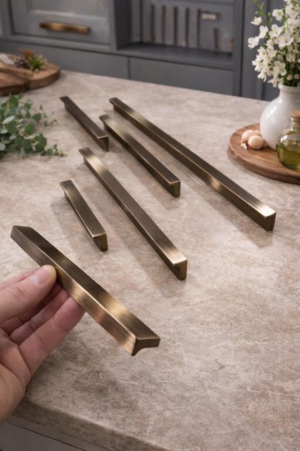 Luxury Shimmer L Handle 96mm (Polished Antique Gold) Tv Unit Bedroom Console Kitchen Door Handle 9.6cm
