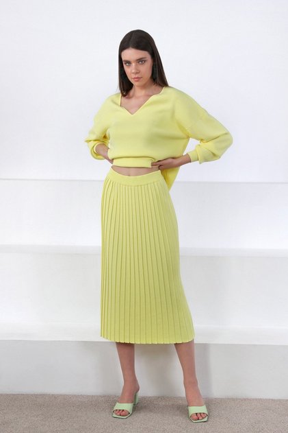 Yellow Midi Length Pleated Viscose Women's Knitwear Skirt
