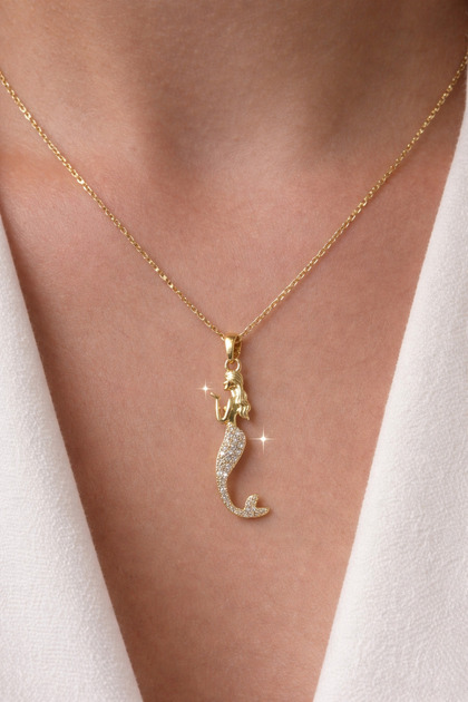 Stainless Steel Necklace with Mermaid Figure – Elegant and Stylish Design