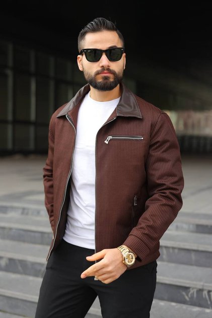 Premium Seasonal Jacket with Leather Collar Detail