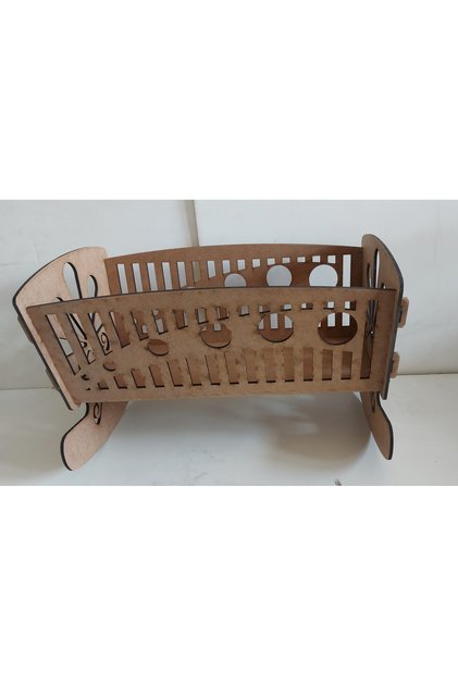 40 cm boyunda oyuncak bebek beşiği
