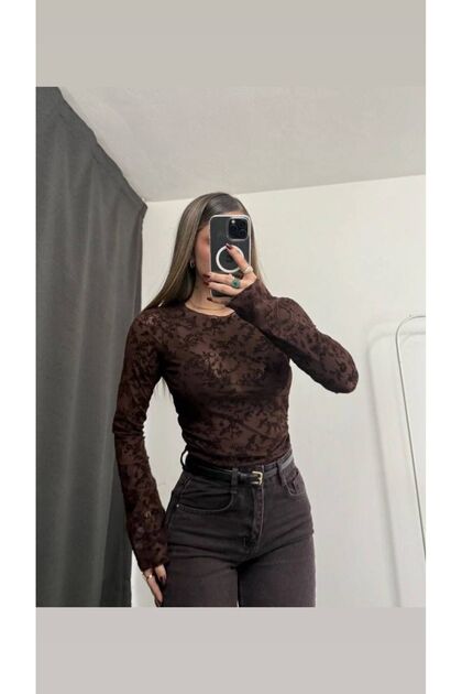 Bluză cu mânecă lungă din tul flocat cu imprimeu floral catifelat