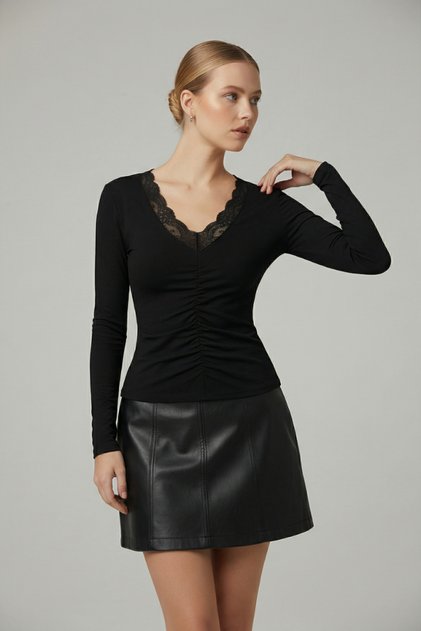 Women's V-Neck Lace Front Gathered Blouse