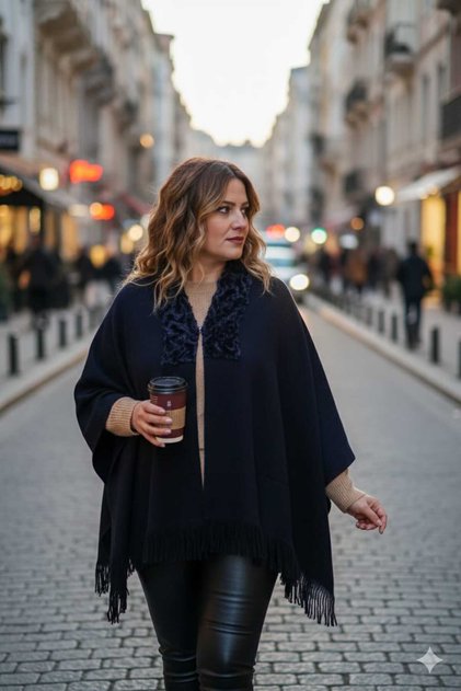 Kadın Kışlık Ve Mevsimlik Saçaklı Triko Omuz Şalı