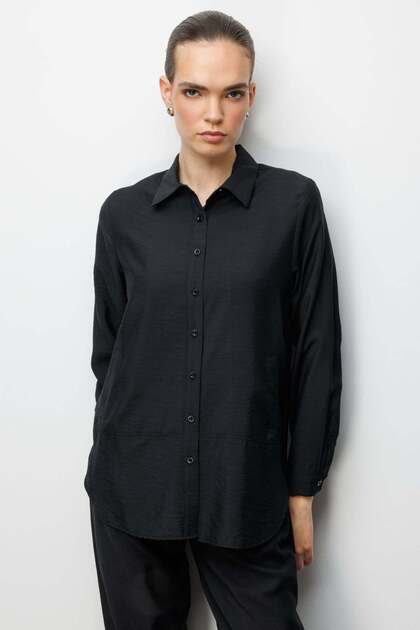 Polo Collar Shirt with Side Pockets