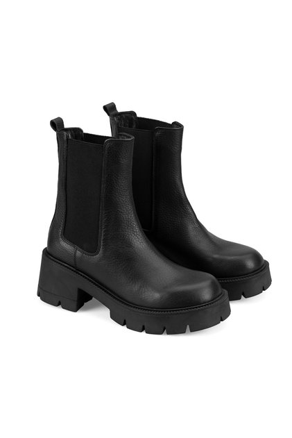 Women's Black Heeled Leather Boots