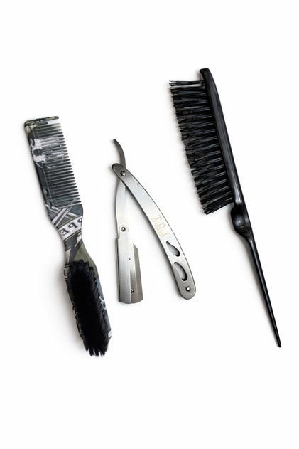 Set frizerie profesional – brici pliabil, perie pentru curățare, pieptene multifuncțional