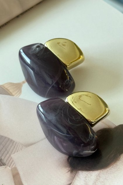 Dark Color Stone Gold Earrings