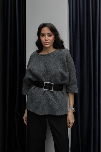 Grauer Pullover mit Spitzendetail auf der Rückseite