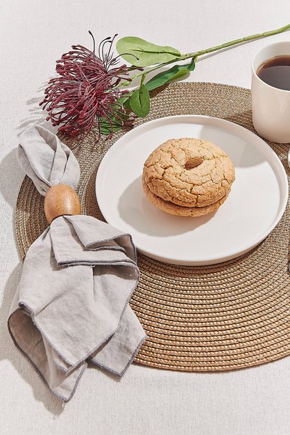 Solid porcelain pasta plate white