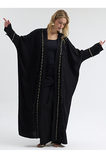 Siyah Dantel ve Şerit Taş İşlemeli Abaya