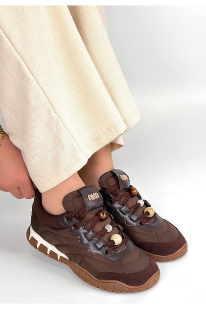 Tues Brown Nubuck Lace-Up Sneakers