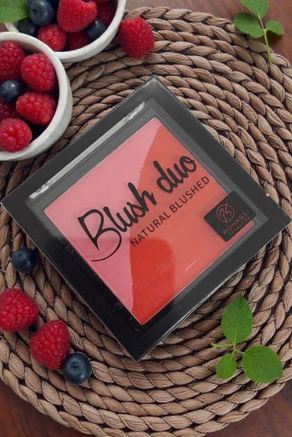 Blush Duo Natural Blushed Blush That Gives a Natural Look