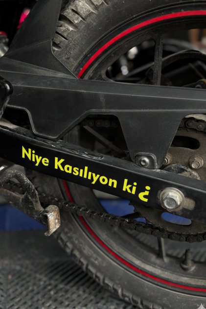 Niye Kasılıyon Ki for Motorcycle and Car Sticker Label (20cm)