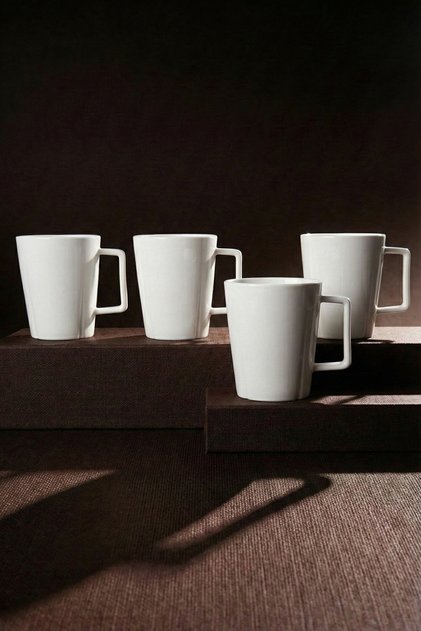 Pure Elegant 4-Piece Pure White Porcelain 230 ml Mug Set