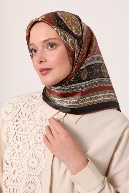 وشاح كريستال لامع بنمط عرقي