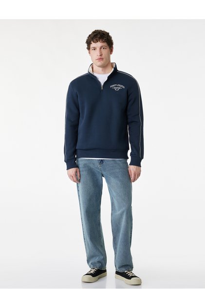 Regular Fit Uzun Kollu Nakışlı Şardonlu Yarım Fermuarlı Sweatshirt