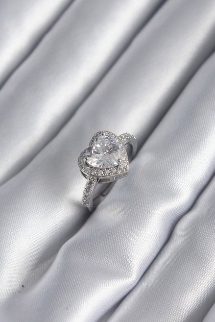 Brass Silver Color Zircon Stone Heart Charm Model Women's Ring