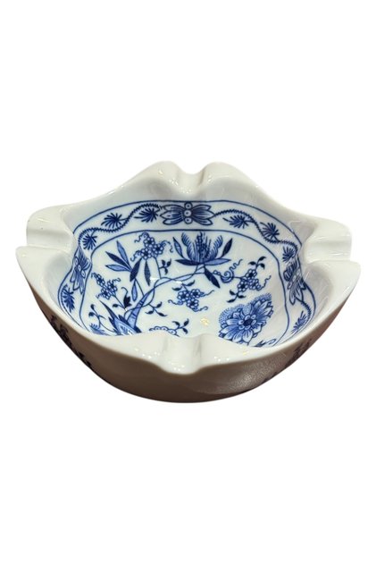 Czechoslovakia Zwiebeumuster Porcelain Ashtray Ash Tray 12.5 cm 12.5 cm 6 cm Dimensions