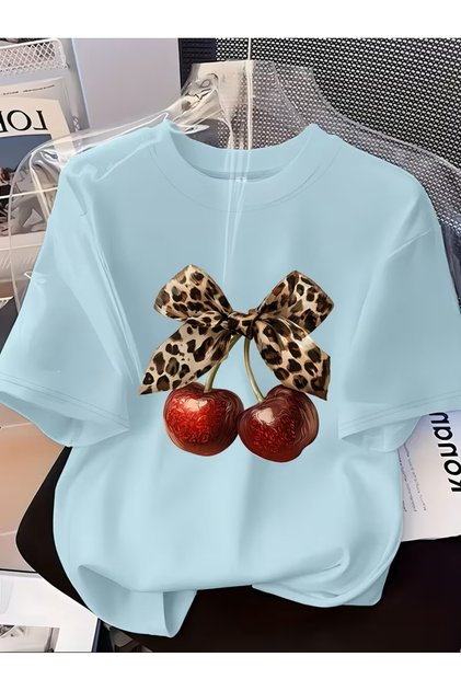 Kadın Leopar Desenli Fiyonklu ve Kiraz Tasarımlı Şık Baskılı Tişört,