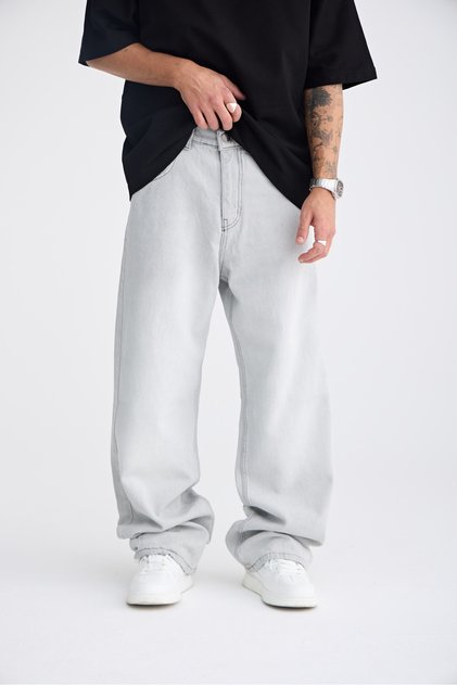Loose-Fit Baggy Trousers